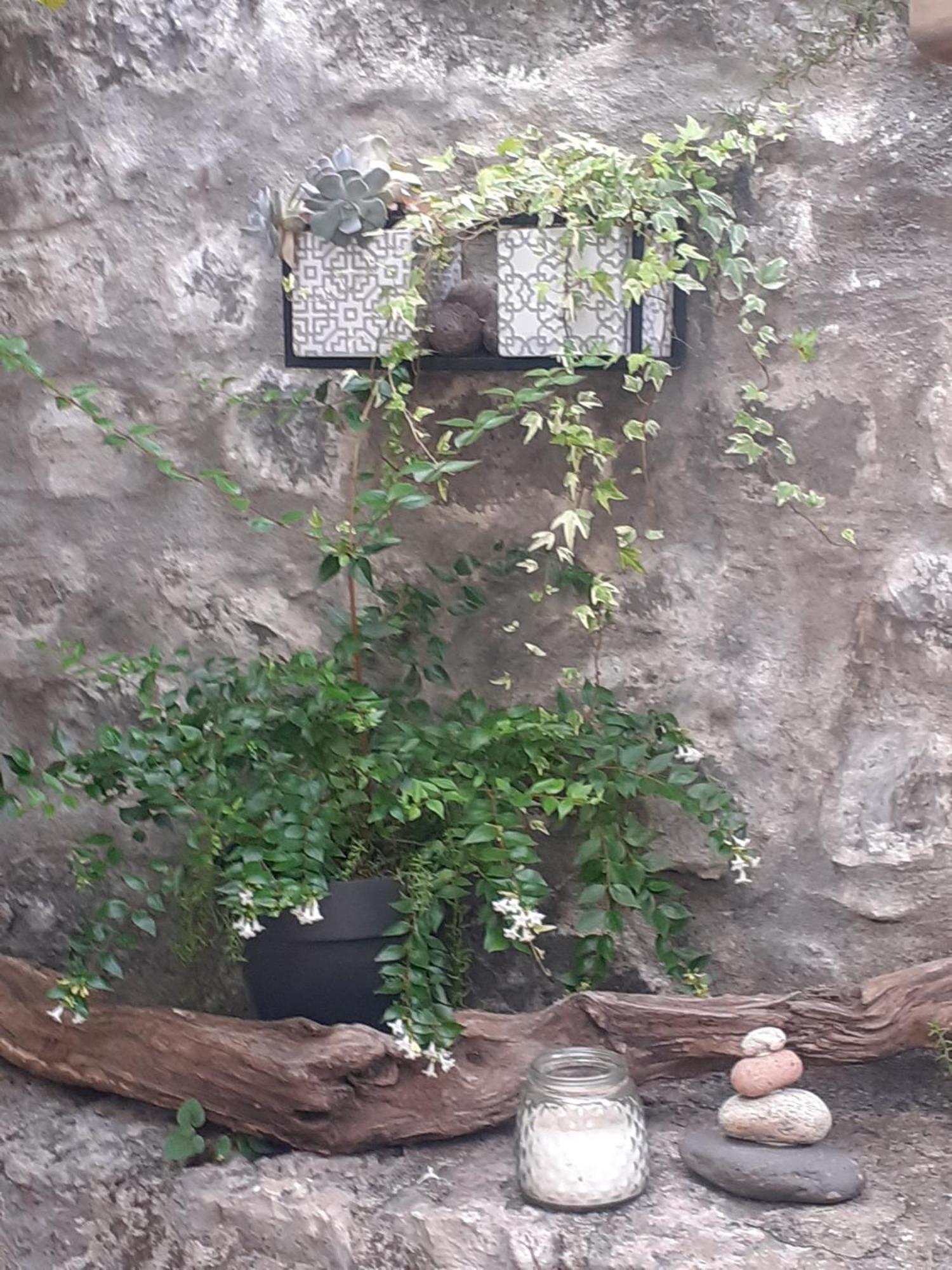 Sous Le Tilleul A Ruoms Exterior photo